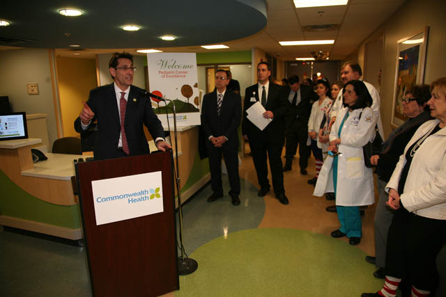 Cor Catena At Peds Opening